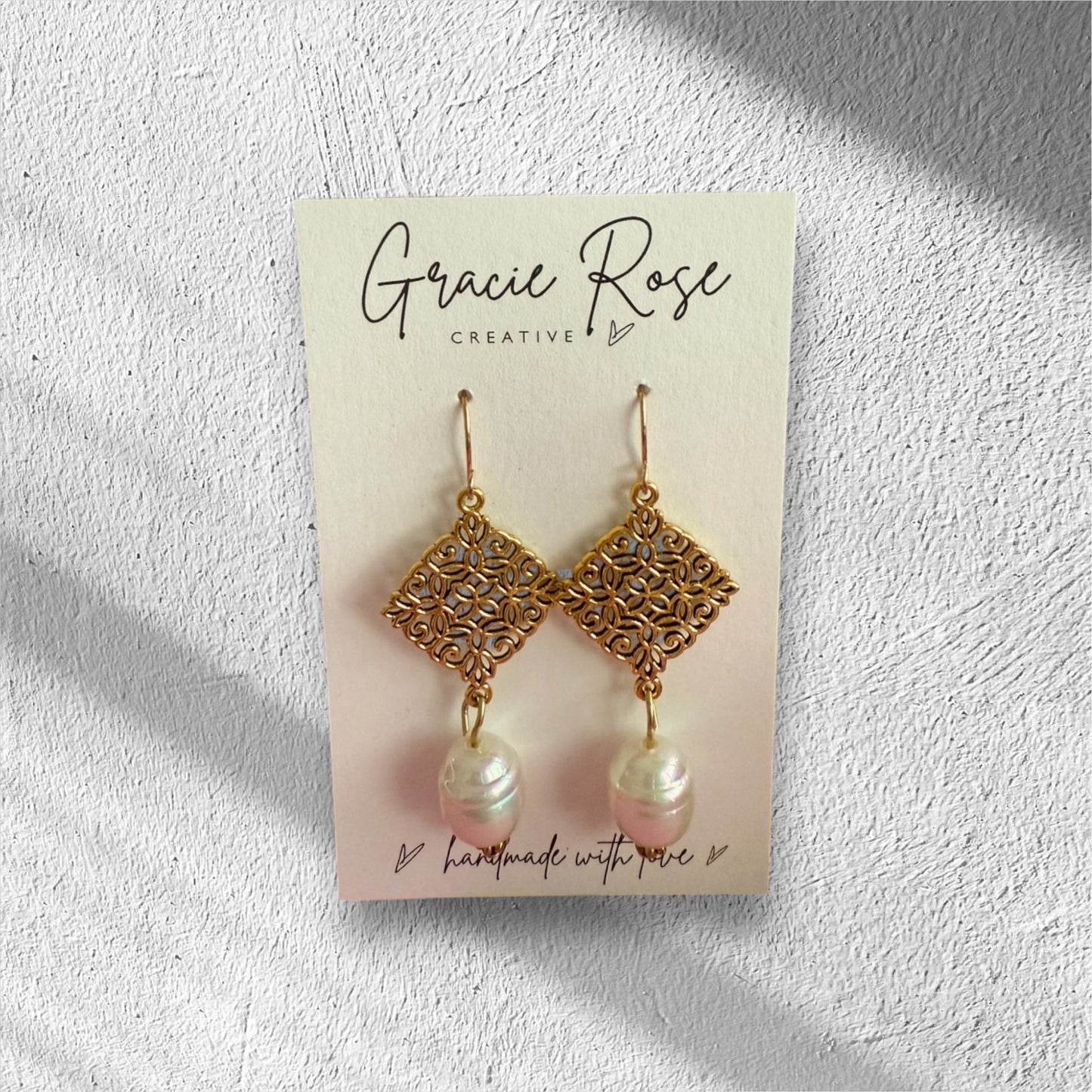 The Vintage Pearl Drop