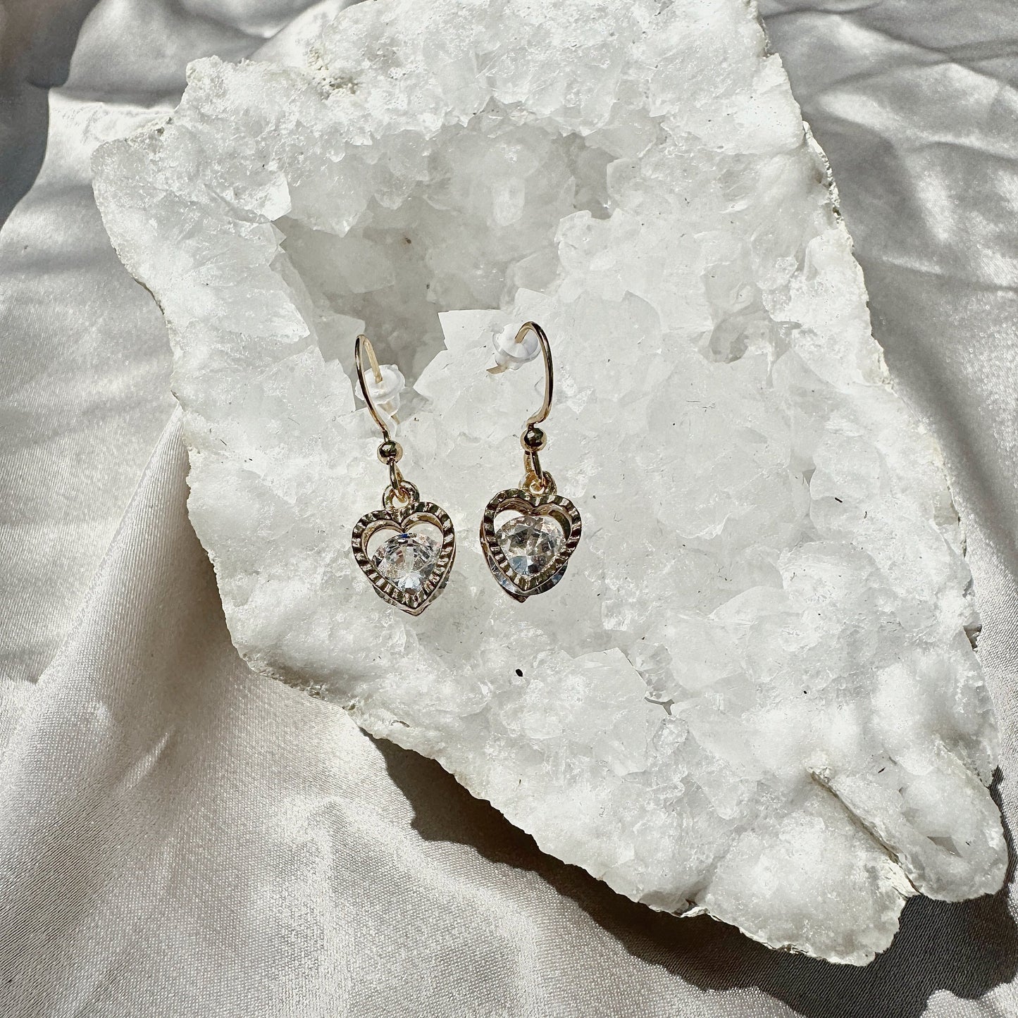 Dainty Love Drops