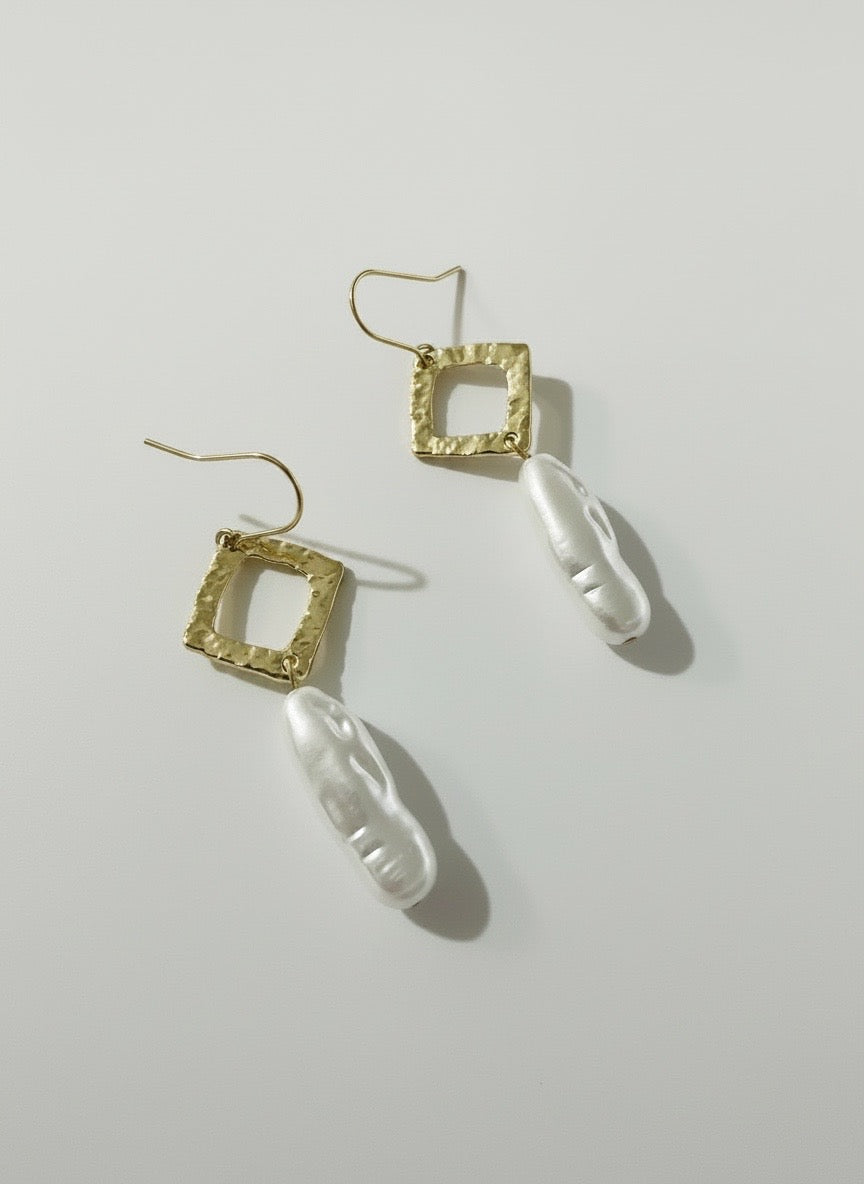 Willow Pearl Frame Drops