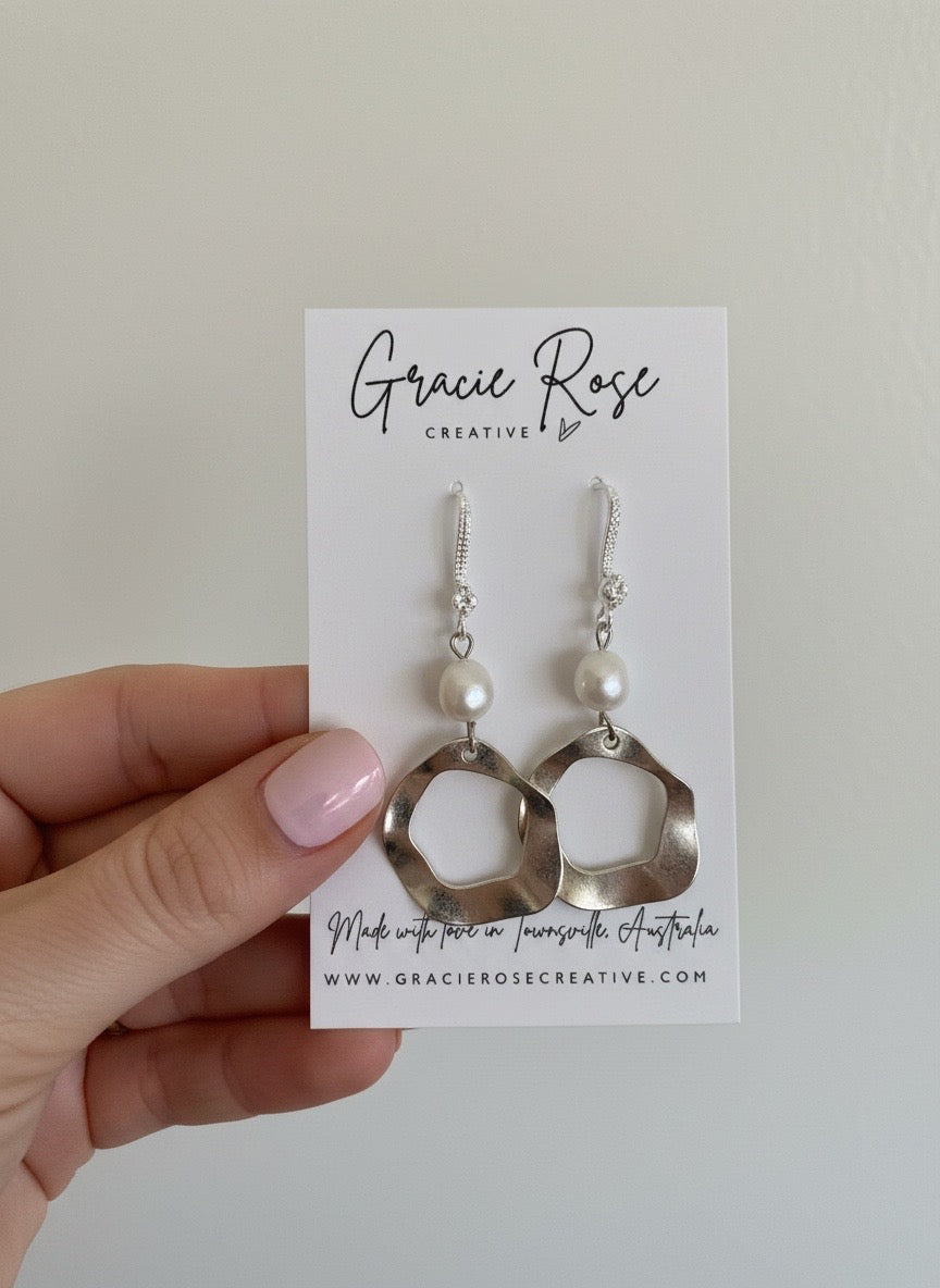 Everlane Pearl Geo Drops