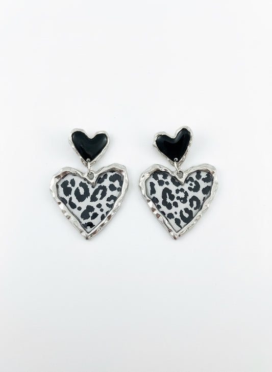 Cross Your Heart (silver monochrome)