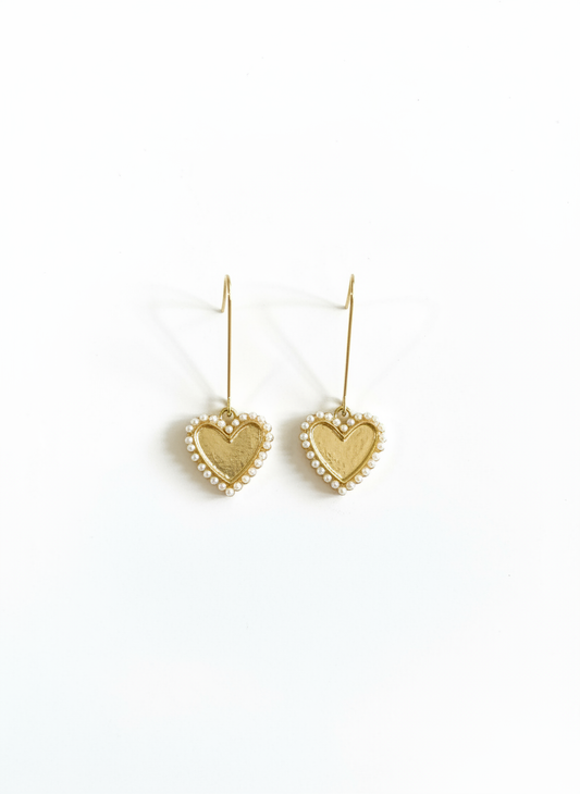 Pearl Kiss Heart Drops