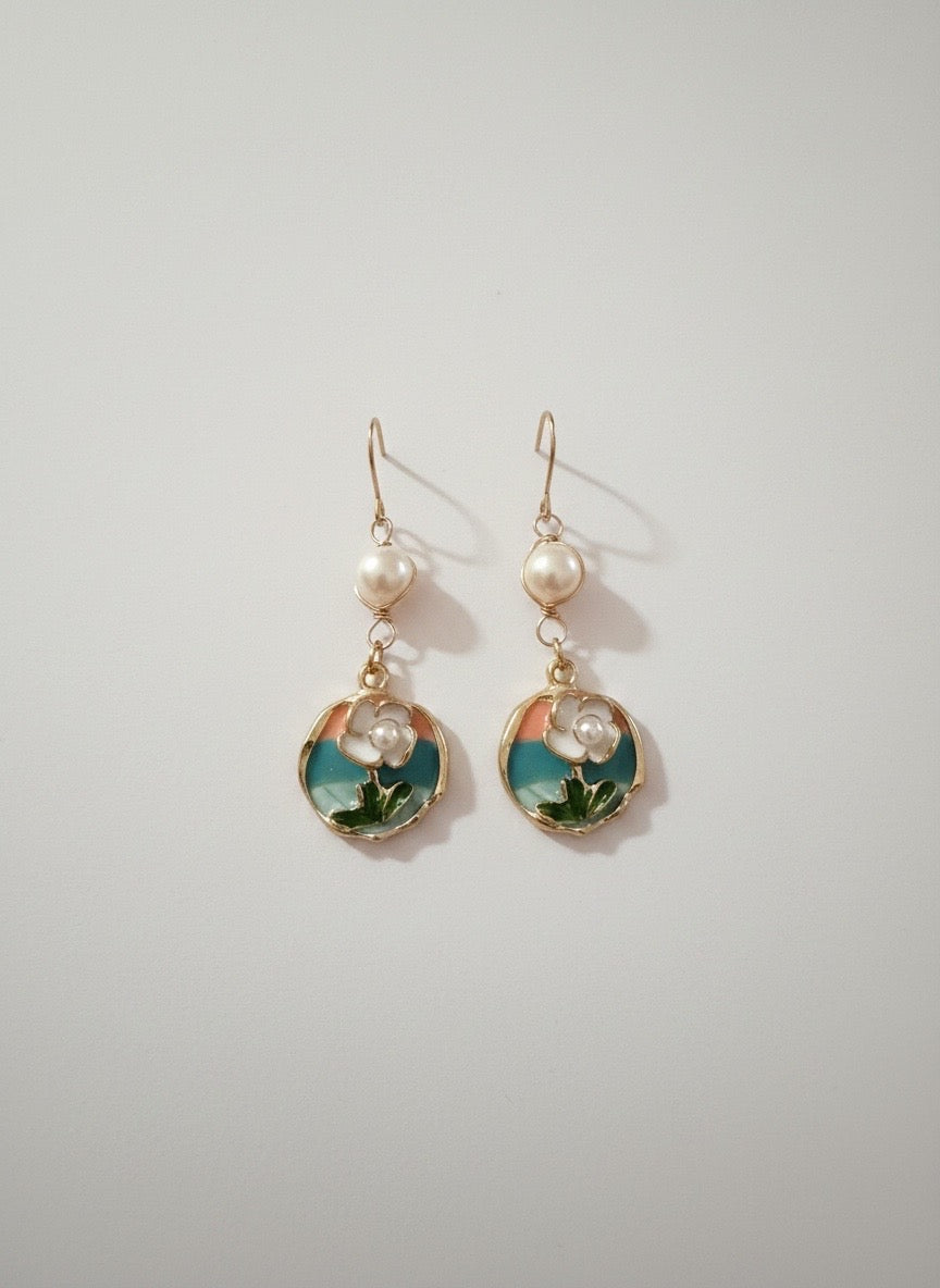 Luna Blossom Pearl Drops